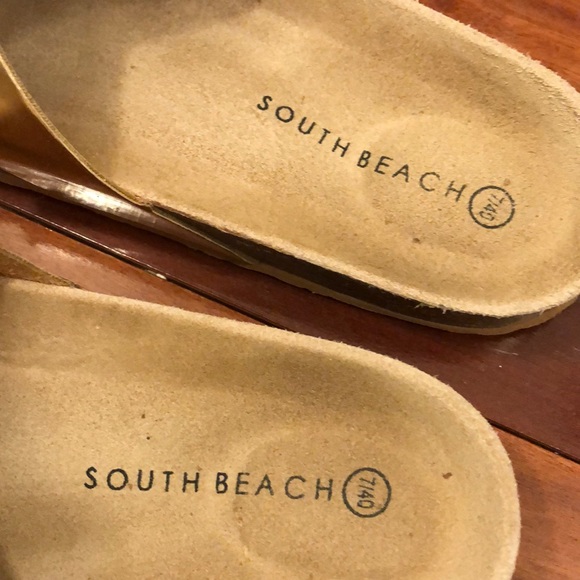 ASOS brand South Beach rose gold sandals - Picture 4 of 7